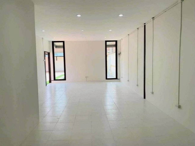 รูป ให้เช่าบ้านพร้อมออฟฟิต พื้นที่เยอะ 5 ห้องนอน ม.วันทนา พัทยา - รูปที่ 18/18