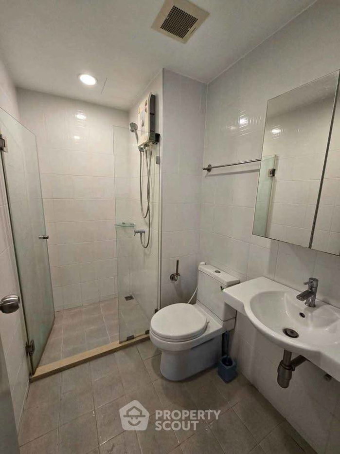 picture 2-BR Condo At Ideo Wutthakat, 200m to BTS Wutthakat (ID 3024492) - 5/8