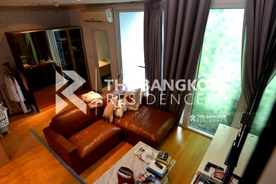 Condos for sale : Great price, prime location Villa Rachatewi near Airport Rail Link Phaya Thai Station
