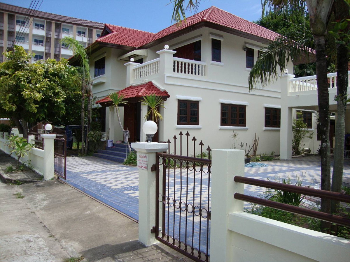 รูป บ้านเดี่ยวสองชั้น ในหมู่บ้านวงศ์อมาตย์วิลล่า ต.เนินพระอ.เมือง จังหวัดระยอง 205 ตารางวา - รูปที่ 10/18