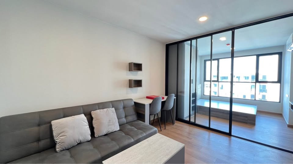 รูป ให้เช่า  คอนโด The Cube Loft Srinakarin-Theparak (1 ห้องนอน) ชั้น 8 ตึก A ติด รถไฟฟ้า MRTสายสีเหลือง สถานี ศรีด่าน เพียง100 เมตร - รูปที่ 2/6