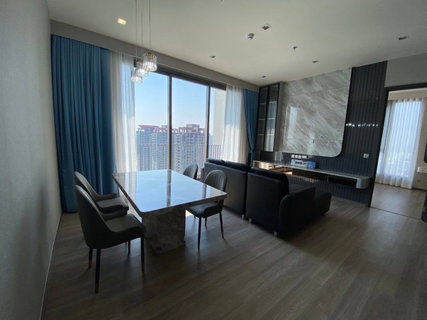 รูปภาพ RHYTHM Charoenkrung Pavilion, 3 bedrooms, 1 multipurpose room, 3 bathrooms, includes a bathtub, built-in rooms, very beautiful.