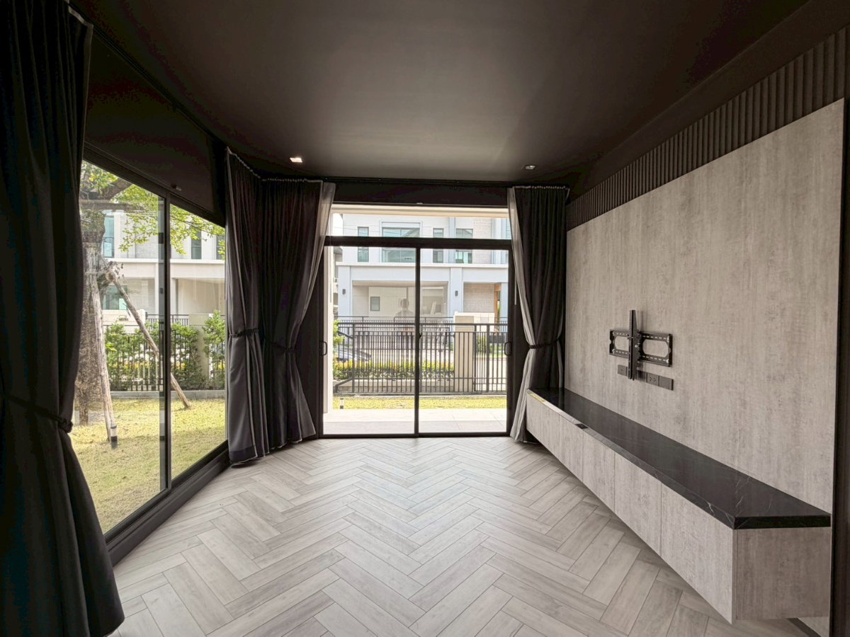 รูป ให้เช่าบ้านเดี่ยว2ชั้น 68ตรว. Luxury ถนน จตุโชติ ใกล้ จุดขึ้นลงทางด่วนจตุโชติ - รูปที่ 5/8