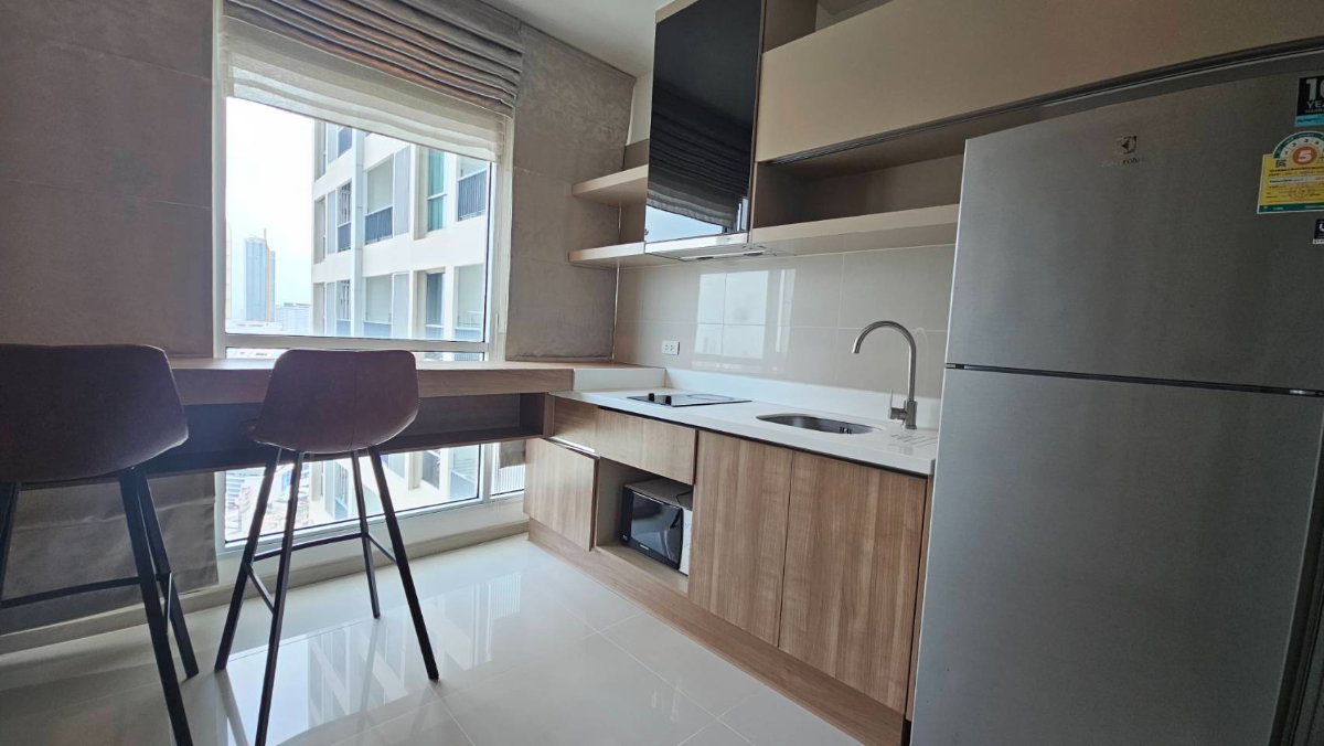 picture Rhythm Sathorn for Rent, BTS Taksin  45 sqm New Renovation/ River View - 5/10