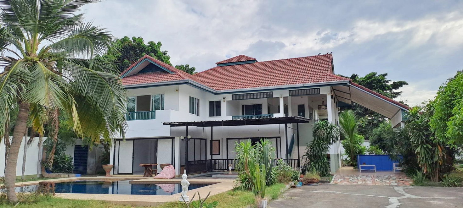 รูป East Pattaya House 4 Beds for Sale - รูปที่ 2/12
