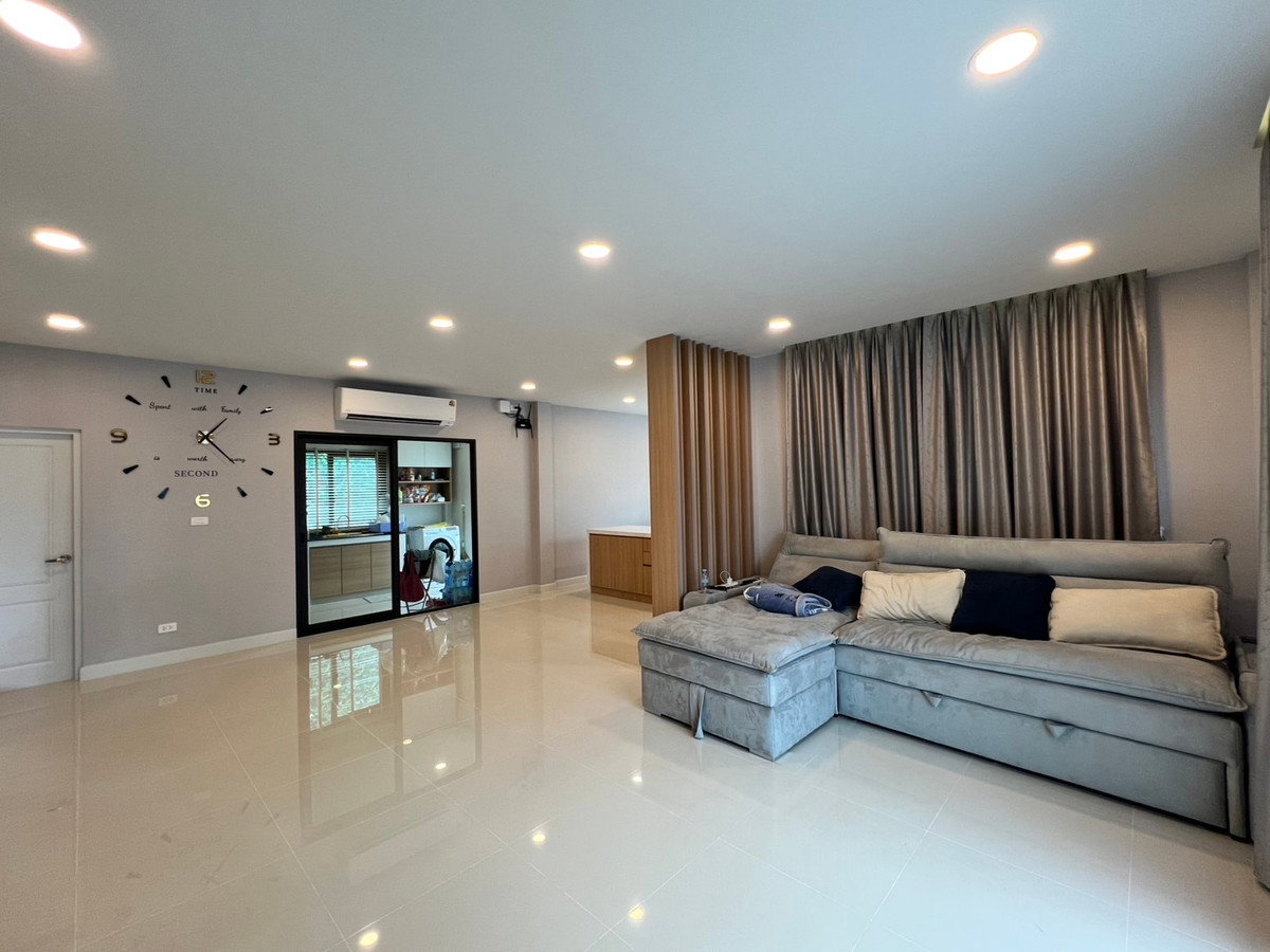 รูป 🏡✨ ให้เช่าบ้านเดี่ยวหรู 2 ชั้น — Centro ทวีวัฒนา บ้านใหม่มาก Built-in ทั้งหลัง พร้อมเรือนรับรอง หิ้วกระเป๋าเข้าอยู่ได้เลย - รูปที่ 14/15