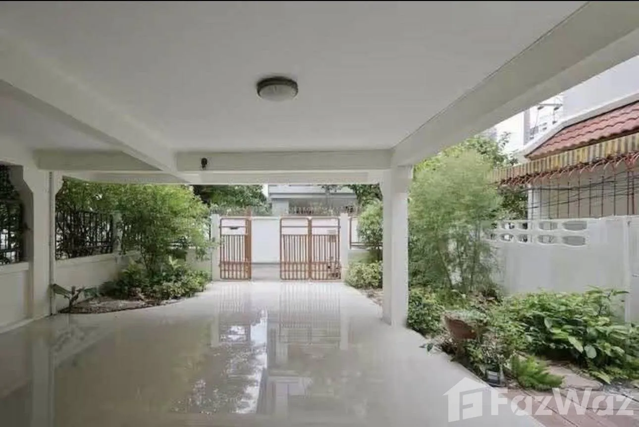 picture 5 Bedroom House for rent in Khlong Toei Nuea, Bangkok  6577013 - 15/19