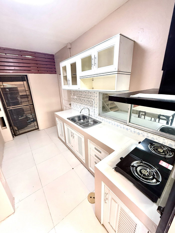 รูป 🏡✨ ให้เช่าทาวน์โฮม 2 ชั้น (หลังมุม) — อารียา The Colors ลาดปลาเค้า บ้านรีโนเวทใหม่ ทำเลดี ใกล้เกษตร–นวมินทร์ / รามอินทรา - รูปที่ 12/16