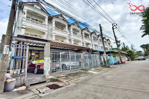 ขายทาวน์โฮม 3 ชั้น 29 ตร.ว. ลาดพร้าว 113 หลังริม ใกล้รถไฟฟ้าสายสีเหลือง