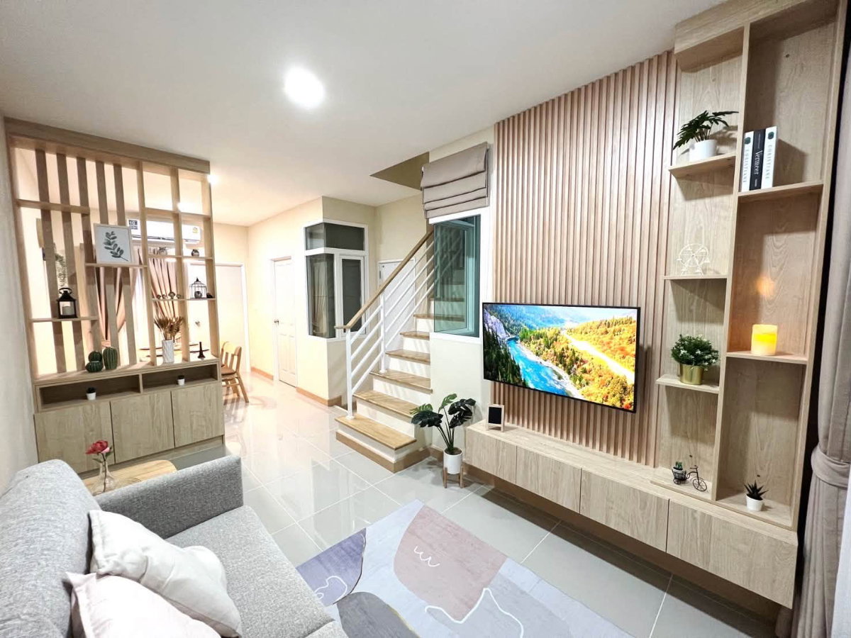 รูป 🏡😊 เช่าบ้าน โกลเด้น ทาวน์ สุขุมวิท-ลาซาล (Golden town Sukhumvit-Lasalle) ตกแต่งสวยพร้อมเข้าอยู่ - รูปที่ 3/15