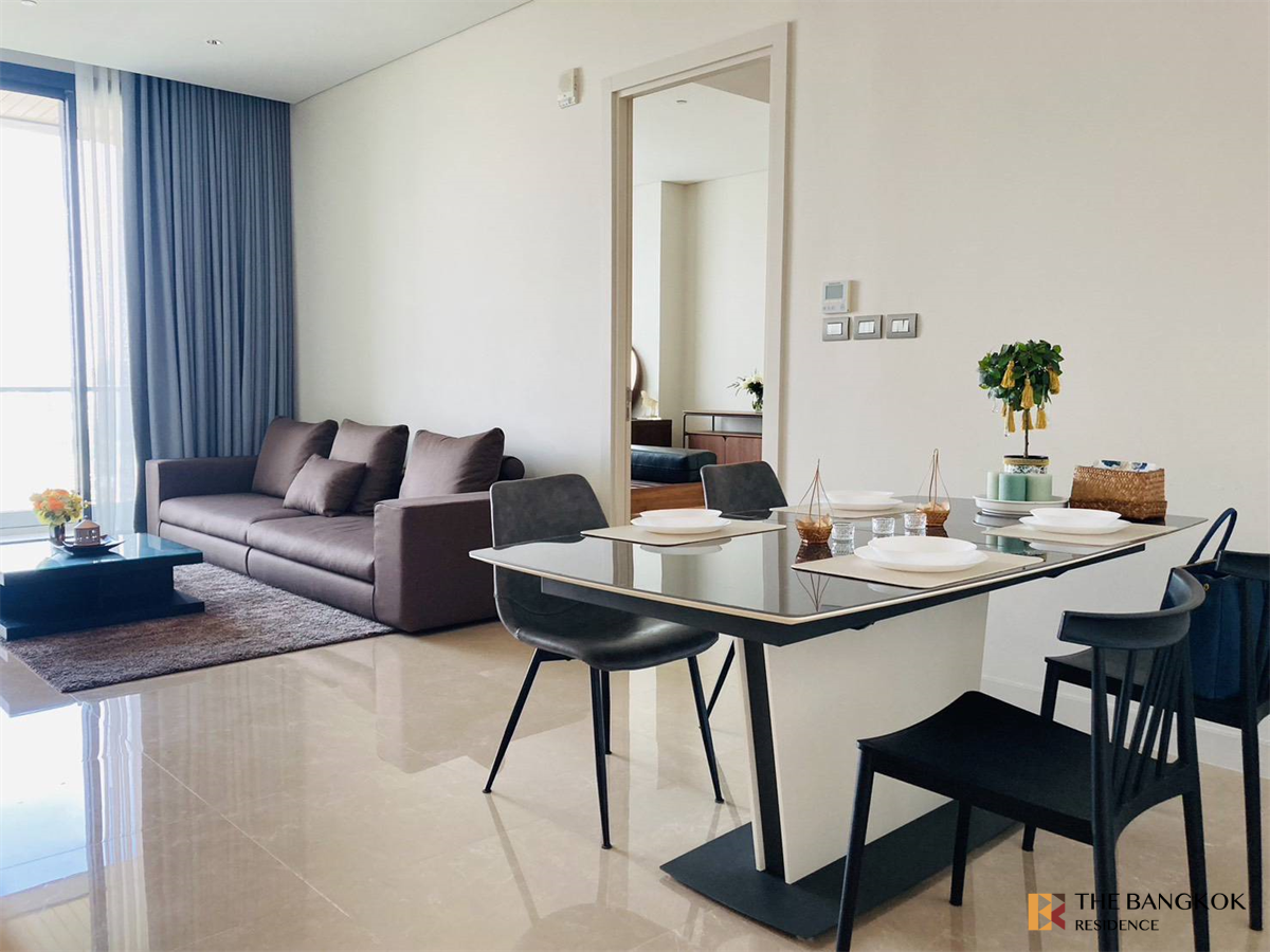 picture Premium Luxury Condo in Prime Location Sindhorn Residence - 6/10