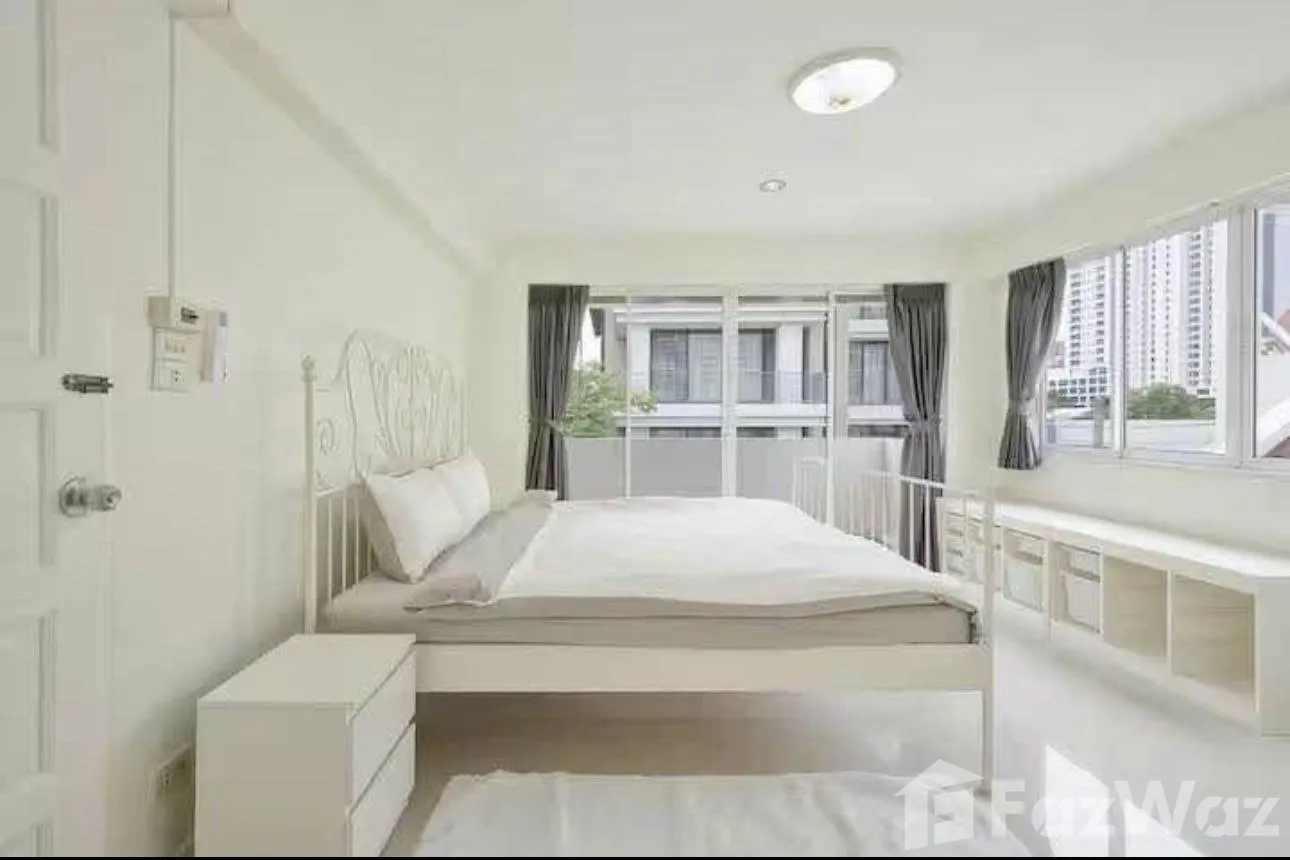picture 5 Bedroom House for rent in Khlong Toei Nuea, Bangkok  6577013 - 8/19