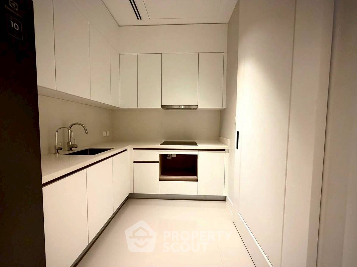 รูป ชั้น 32 3 ห้องนอน 218 ตร.ม. ที่ วัน อีทตี้ไนน์ วิทธ์ยูไนเต็ด ใกล้ MRT ลุมพินี 200 ม. (ID 3080226) - รูปที่ 13/13