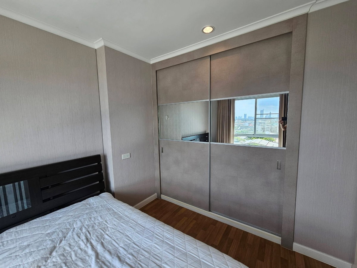 รูป คอนโด ลุมพินี พาร์ค ริเวอร์ไซด์ - พระราม 3 ชั้น 10 ตึก C วิวแม่น้ำ พร้อมอยู่ รีบจองเลย!! - รูปที่ 2/11