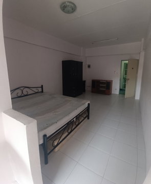 Ready to move with fully furnised