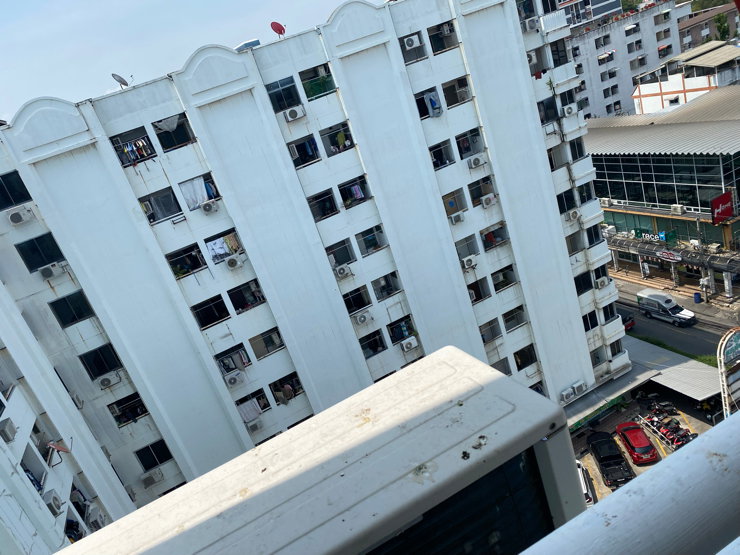 picture Grand Palace condominium Ramkamhang 65 for sale by owner - 3/3