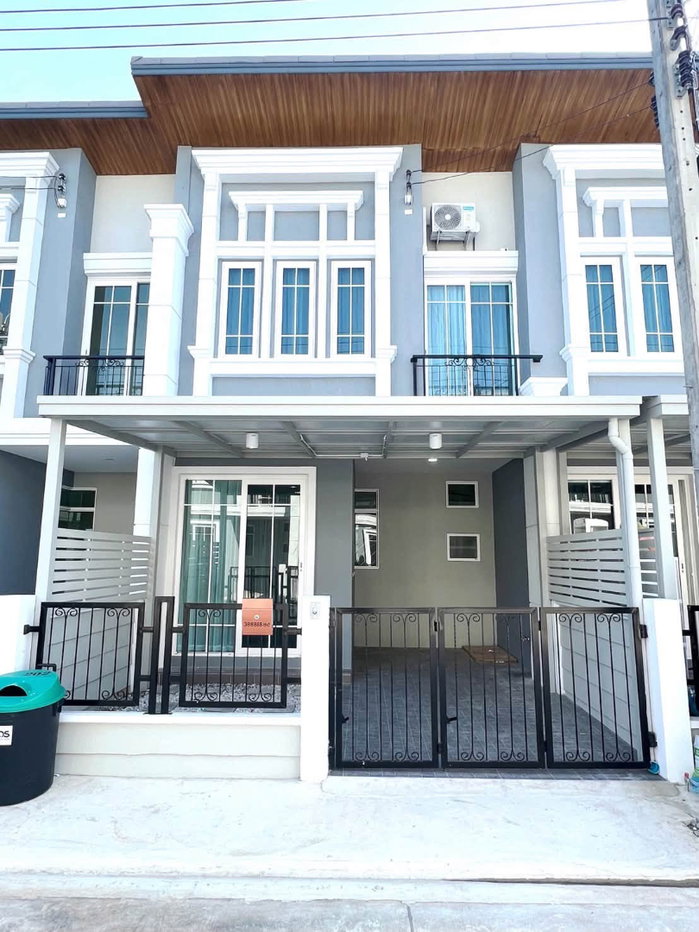 รูป 🏡😊 เช่าบ้าน โกลเด้น ทาวน์ สุขุมวิท-ลาซาล (Golden town Sukhumvit-Lasalle) ตกแต่งสวยพร้อมเข้าอยู่ - รูปที่ 2/15