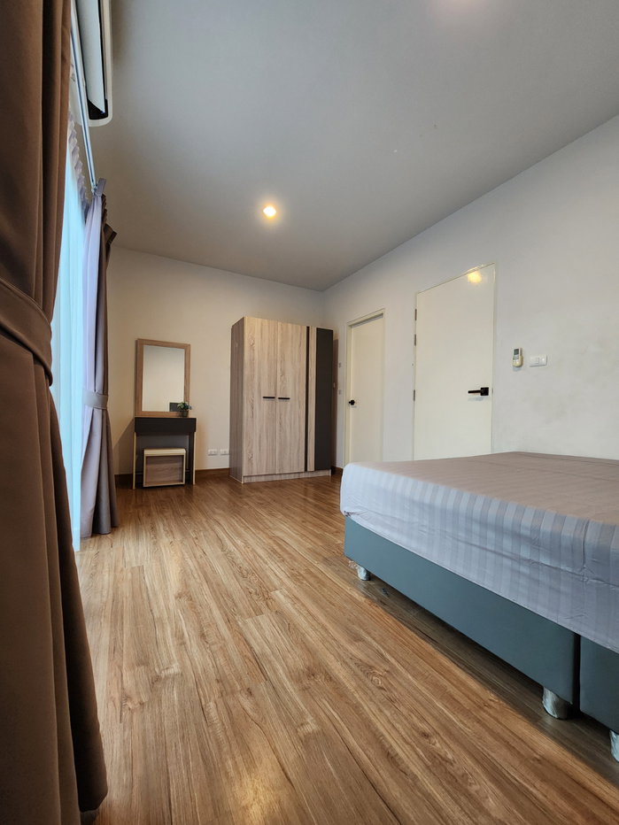 picture 3-story townhome for rent in Phaholyothin, Don Mueang area. Ready to move in. - 13/17