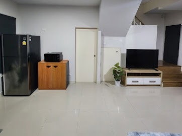 picture 3-story townhome for rent in Phaholyothin, Don Mueang area. Ready to move in. - 5/17