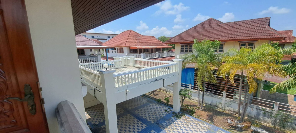 รูป บ้านเดี่ยวสองชั้น ในหมู่บ้านวงศ์อมาตย์วิลล่า ต.เนินพระอ.เมือง จังหวัดระยอง 205 ตารางวา - รูปที่ 16/18