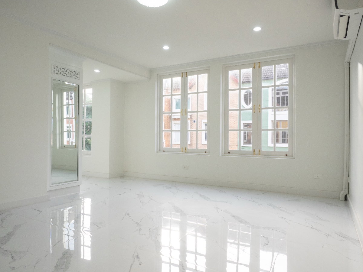 รูป ขายบ้านหรูรีโนเวตใหม่ เย็นอากาศ สาทร | Yenakart Residence | 450 ตร.ม. ใกล้ One Bangkok - รูปที่ 38/46