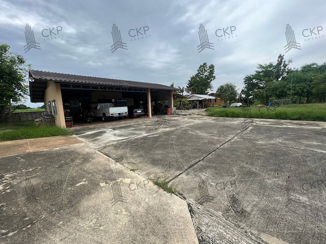 รูป ขาย ที่ดินพร้อมสิ่งปลูกสร้าง อ.เมือง นครปฐม เดินทางสะดวก ทางด่วนM81 เหมาะทำคาเฟ่ บ้านพักตากอากาศ | 93390 - รูปที่ 3/20