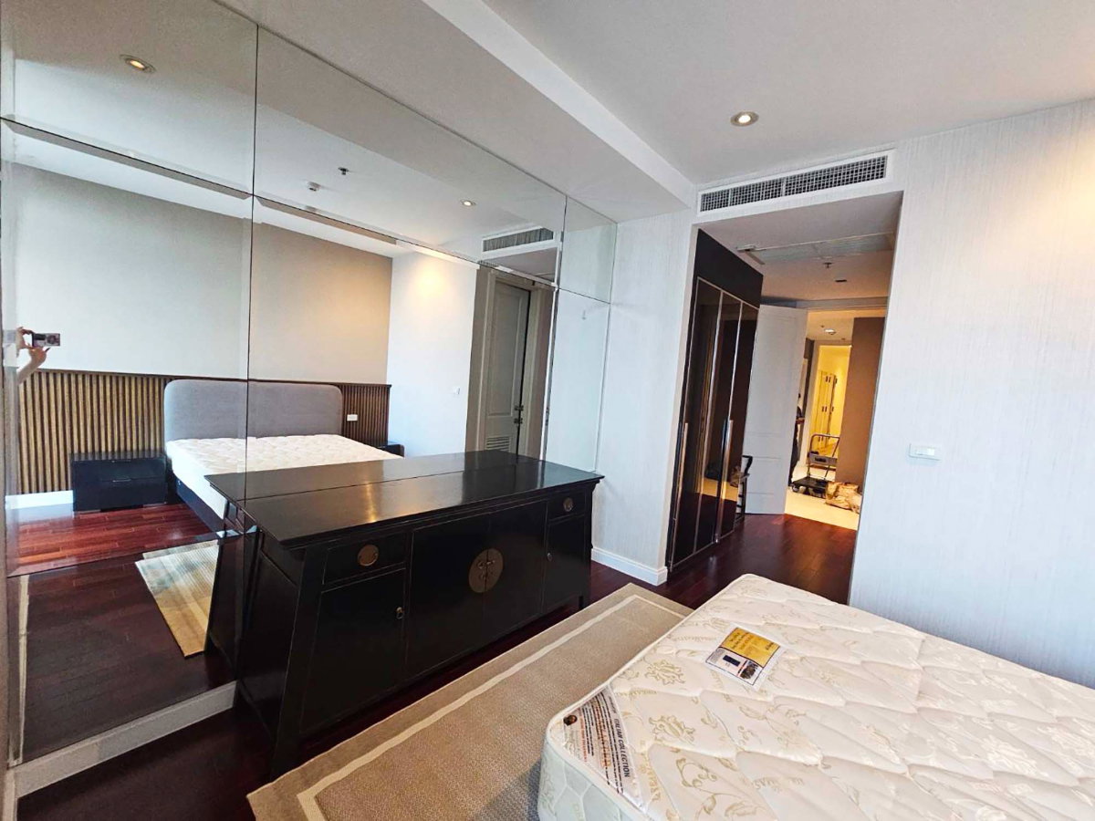 รูป RENT Athenee Residence BTS Ploenchit, 3 bedroom plus - รูปที่ 13/19
