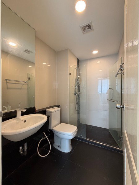 picture A046759 Chateau In Town Rama 8 - 4/6