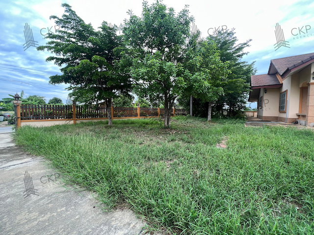 รูป ขาย ที่ดินพร้อมสิ่งปลูกสร้าง อ.เมือง นครปฐม เดินทางสะดวก ทางด่วนM81 เหมาะทำคาเฟ่ บ้านพักตากอากาศ | 93390 - รูปที่ 1/20