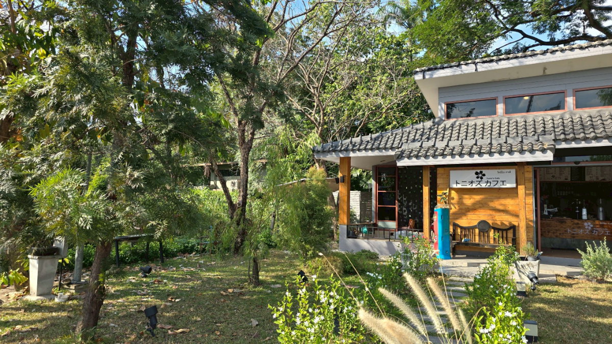 รูป **ด่วน!!! ให้เช่าร้านกาแฟพร้อมอุปกรณ์ ติดถนน มีพื้นที่จอดรถ - รูปที่ 2/8