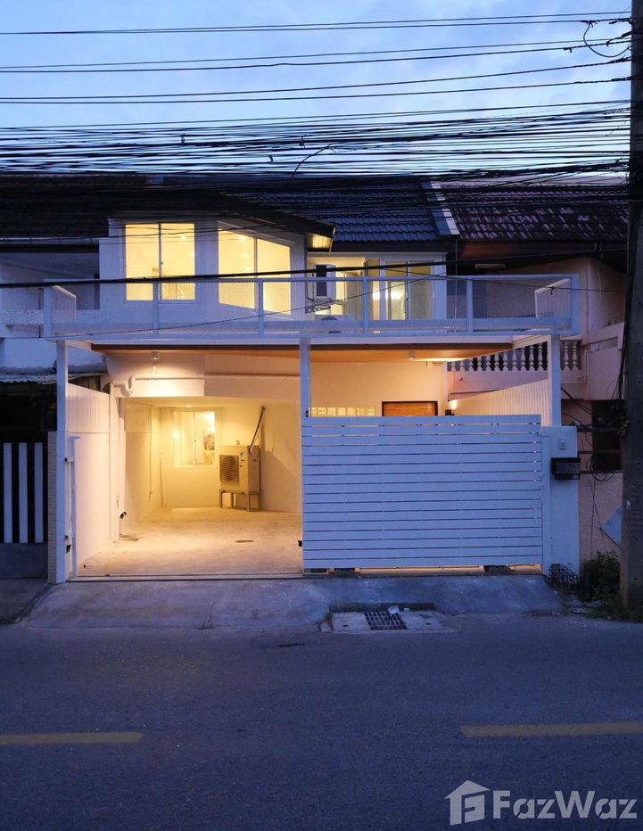 รูป ทาวน์เฮ้าส์ให้เช่า 3 ห้องนอน ใน พระโขนงเหนือ, กรุงเทพมหานคร 1159388 - รูปที่ 1/13