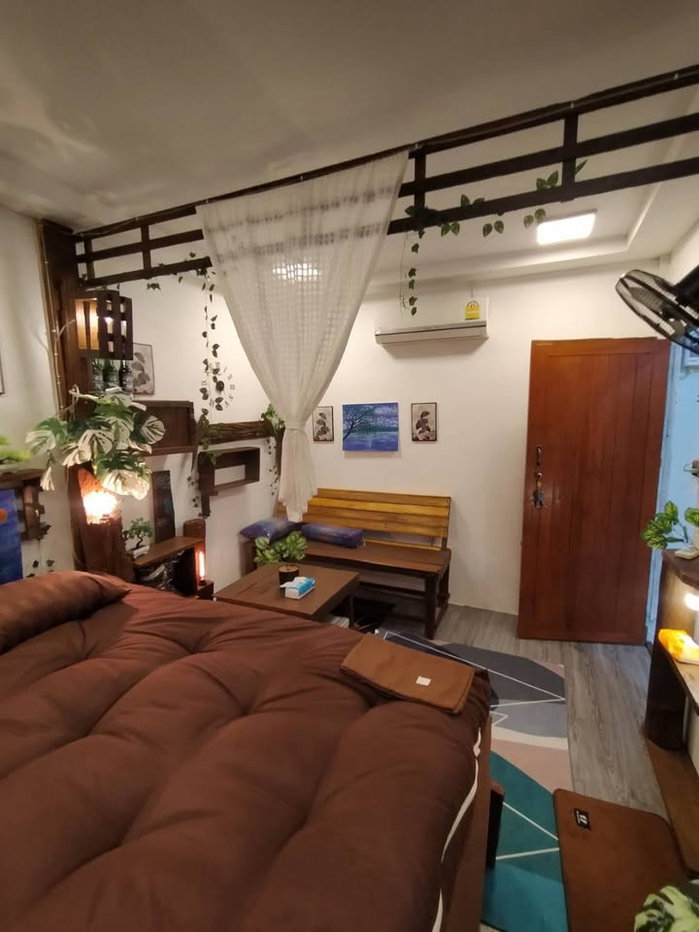 รูป 🏡 ขายด่วน! บ้านสร้างใหม่สไตล์โฮมสเตย์รีสอร์ท 2 หลังในพื้นที่เดียว ทำเลทอง อ.หางดง! T.063-6649056 - รูปที่ 9/34