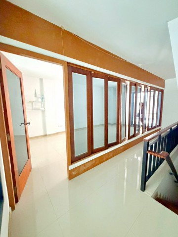 รูป Nirvana PORCH กรุงเทพกรีฑา ARLบ้านทับช้าง 1.6กม. ทาวน์เฮ้าส์ 3.5 ชั้น ให้เช่า 3นอน 4น้ำ - รูปที่ 3/8