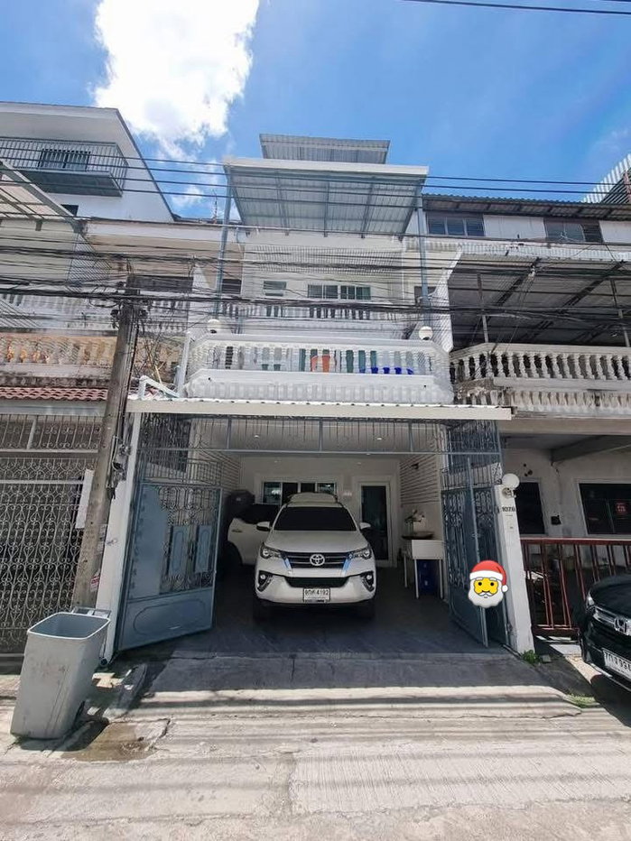 รูป 🏡✨ ให้เช่าบ้าน 4 ชั้น ใกล้ MRT สุทธิสาร เพียง 450 เมตร | รับชาวต่างชาติ | เลี้ยงสัตว์ได้ 📍ย่านสุทธิสาร - รัชดาภิเษก - รูปที่ 1/15