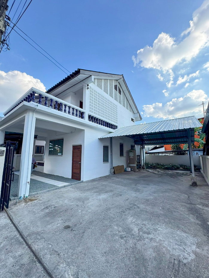 รูป ให้เช่า บ้านเดี่ยว 2 ชั้น ทำเลใกล้นิมมาน – สุเทพ เชียงใหม่ บรรยากาศเงียบสงบ เป็นส่วนตัว เหมาะสำหรับอยู่อาศัยหรือทำธุรกิจ #A9-H0414 - รูปที่ 1/21