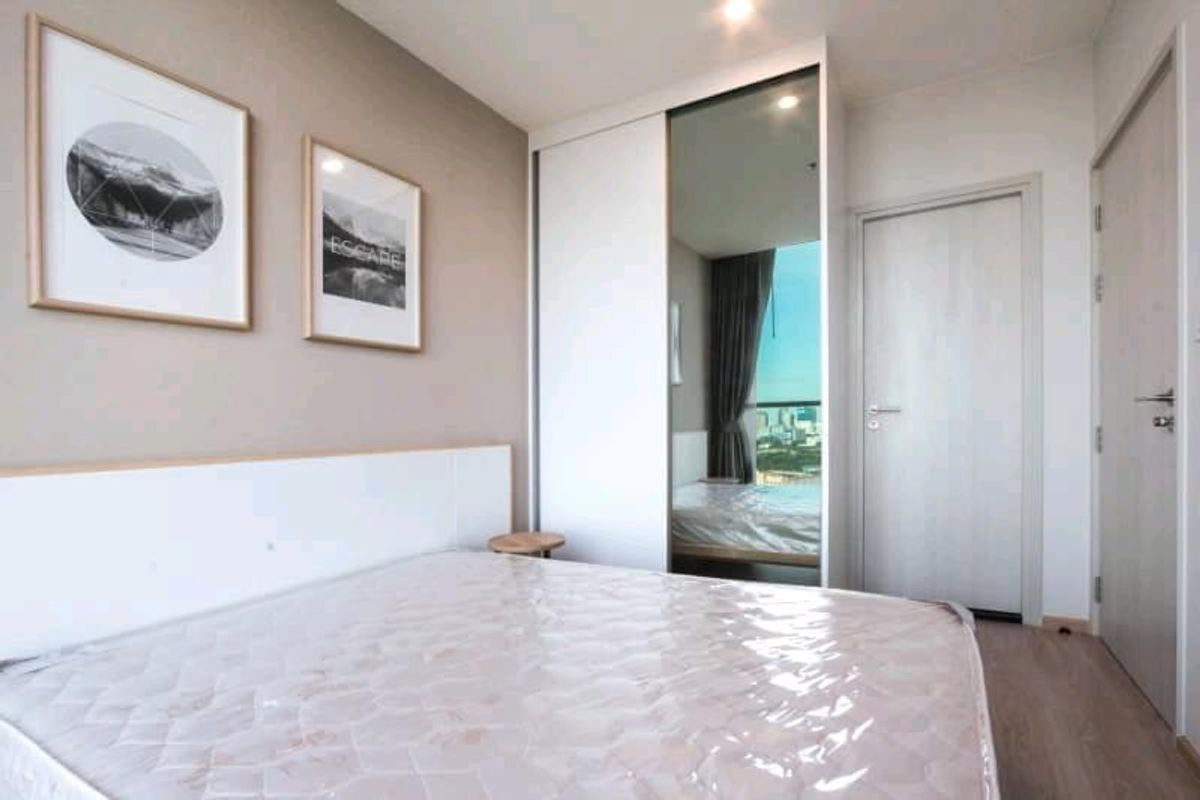 picture 🔥 Noble Revolve Ratchada, 2 Bedroom Plus unit, 53 sq.m., next to MRT Thailand Cultural Centre station, only 35,000 THB/month ✨ ready to move in 🏙️ - 3/10