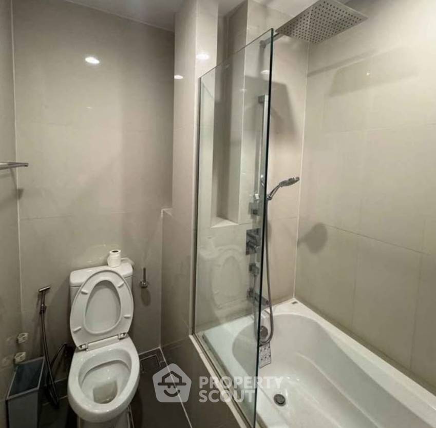 picture 1-BR 35 Sqm Oka Haus Sukhumvit 36, 25th-Floor Near BTS Thong Lor (ID 3078833) - 4/4