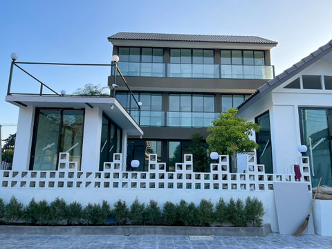  For Sale | Modern 3-Storey Pool Villa with Private Swimming Pool | 9 Bedrooms | Prime Location near Big C Don Chan, Chiang Mai