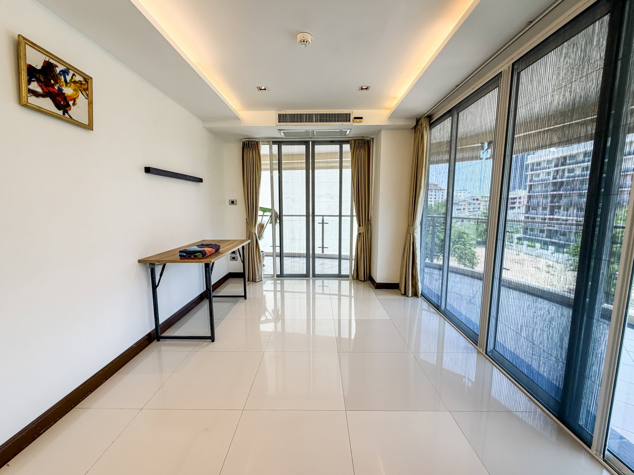 รูป Hyde Park Residence 1 Pattaya 2BR Condo for Sale Spacious Unit - รูปที่ 6/17