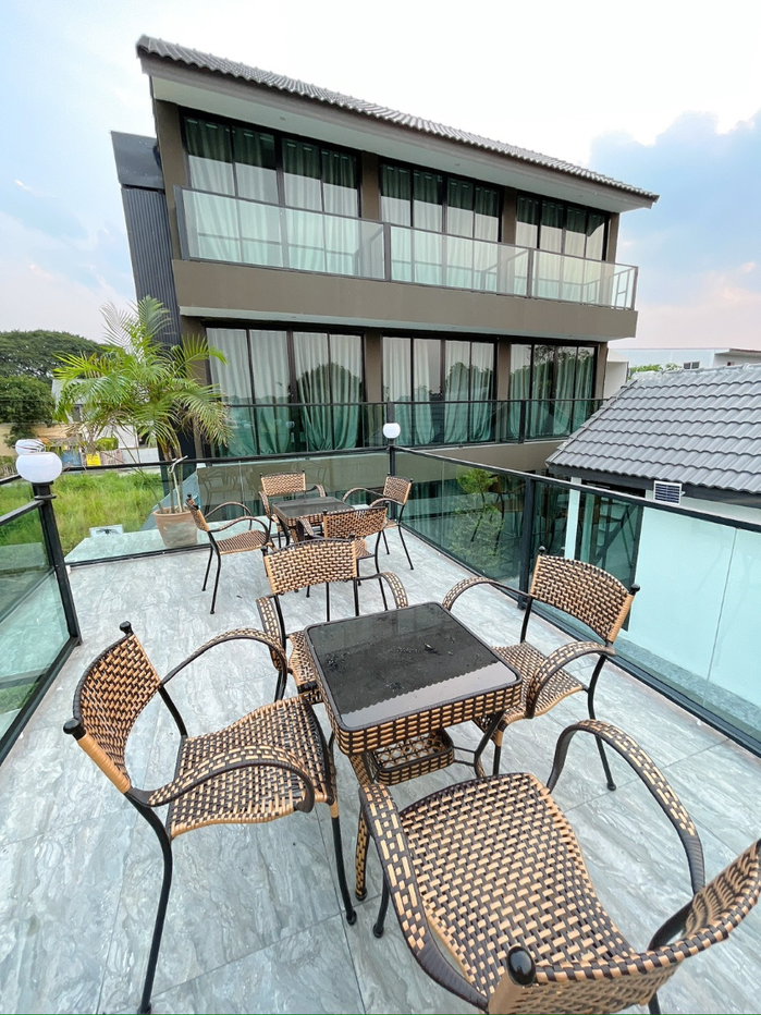 รูป ✨ ขาย Pool Villa 3 ชั้น สไตล์ Modern พร้อมสระว่ายน้ำส่วนตัว ทำเลศักยภาพ ใกล้ Big C ดอนจั่น เชียงใหม่ #C5MG100783 - รูปที่ 14/15