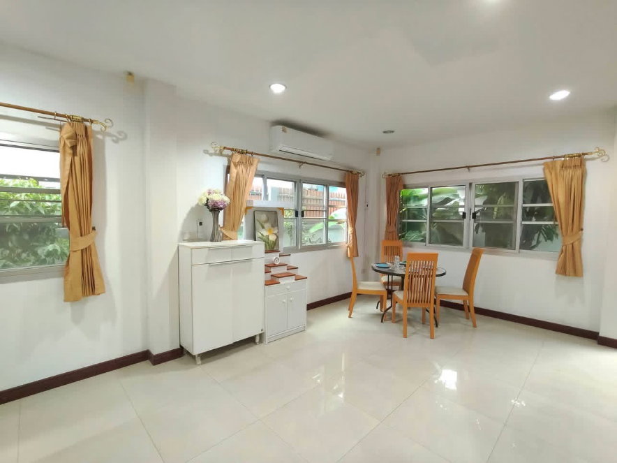 รูป บ้านว่างให้เช่า ธารดารา 🌟 บ้านเดี่ยว หลังใหญ่ใจกลางศรีราชา -ไร่กล้วย - รูปที่ 10/24
