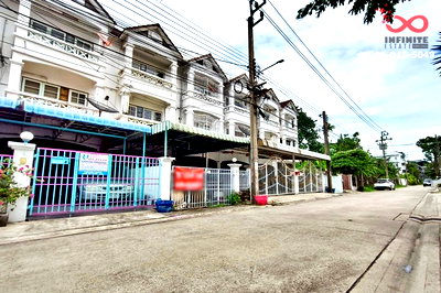 ทาวน์โฮม กรุงเทพมหานคร : ขายทาวน์โฮม 3 ชั้น 24 ตร.ว. ลาดพร้าว 113 ใกล้รถไฟฟ้าสายสีเหลืองสถานีบางกะปิ
