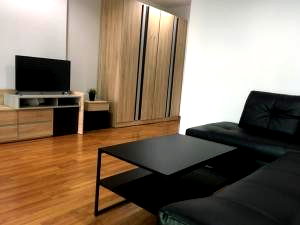 ขายคอนโด : A047037 Regent Orchid Talad Plu
