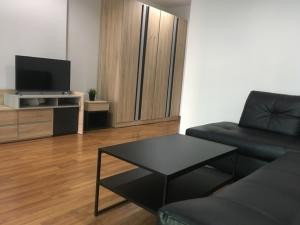 A047037 Regent Orchid Talad Plu