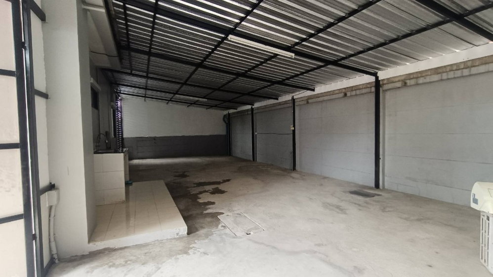 รูป 🏡✨ ให้เช่าบ้านเดี่ยว — iLeaf Park วงแหวน–รังสิตคลอง 4 บ้านหลังใหญ่ พื้นที่เยอะ จอดรถได้หลายคัน - รูปที่ 12/16