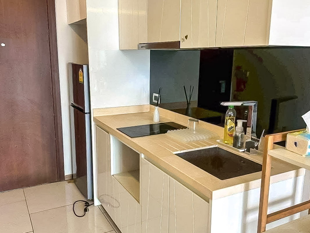picture The Peak Towers Pratumnak Condo for Sale Studio Sea View - 2/9