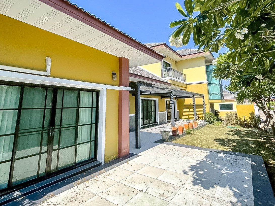รูป Luxury 2Storey House for Sale Noen Plub Wan East Pattaya 5Bed - รูปที่ 23/25
