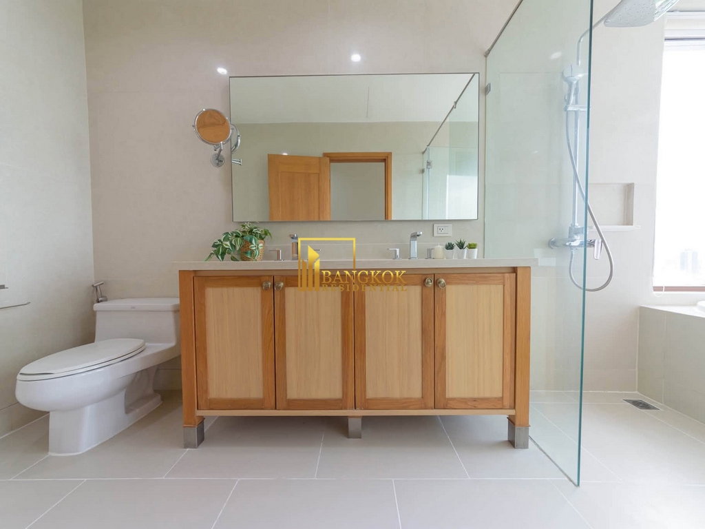 picture Emporio Place | Charming 2 Bedroom Condo in Phrom Phong - BR2237CD - 14/32
