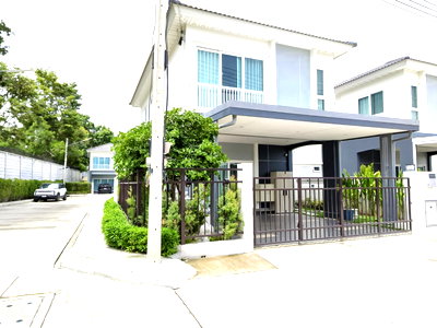 Houses for rent Bang Lamung Chonburi : 3 Bedroom Corner House for Rent East Pattaya Near Mabprachan