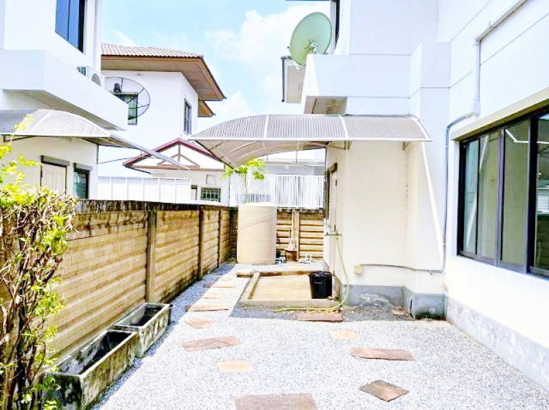 รูป ให้เช่าบ้านเดี่ยว 2 ชั้น 56ตร.ว.พหลโยธิน-สายไหม56 ใกล้ฟู้ดแลนด์ สายไหม 500 ม. 3นอน 180ตร.ม. - รูปที่ 7/8